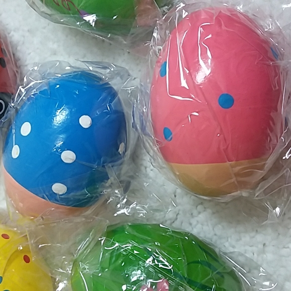 Kids Wooden Easter Egg Shakers - Picture 5 of 6